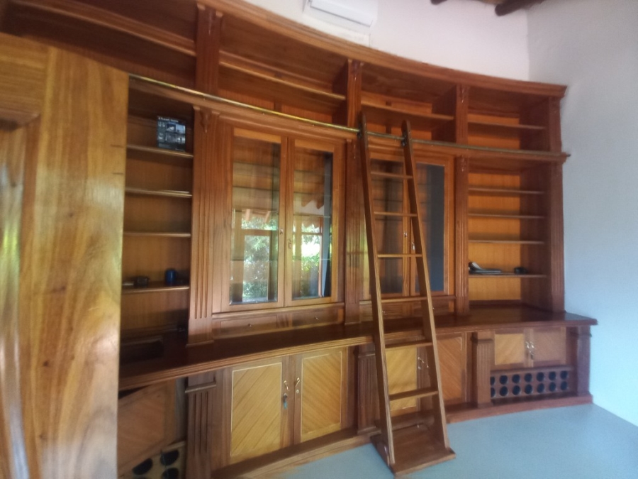 5 Bedroom Property for Sale in Broederstroom North West